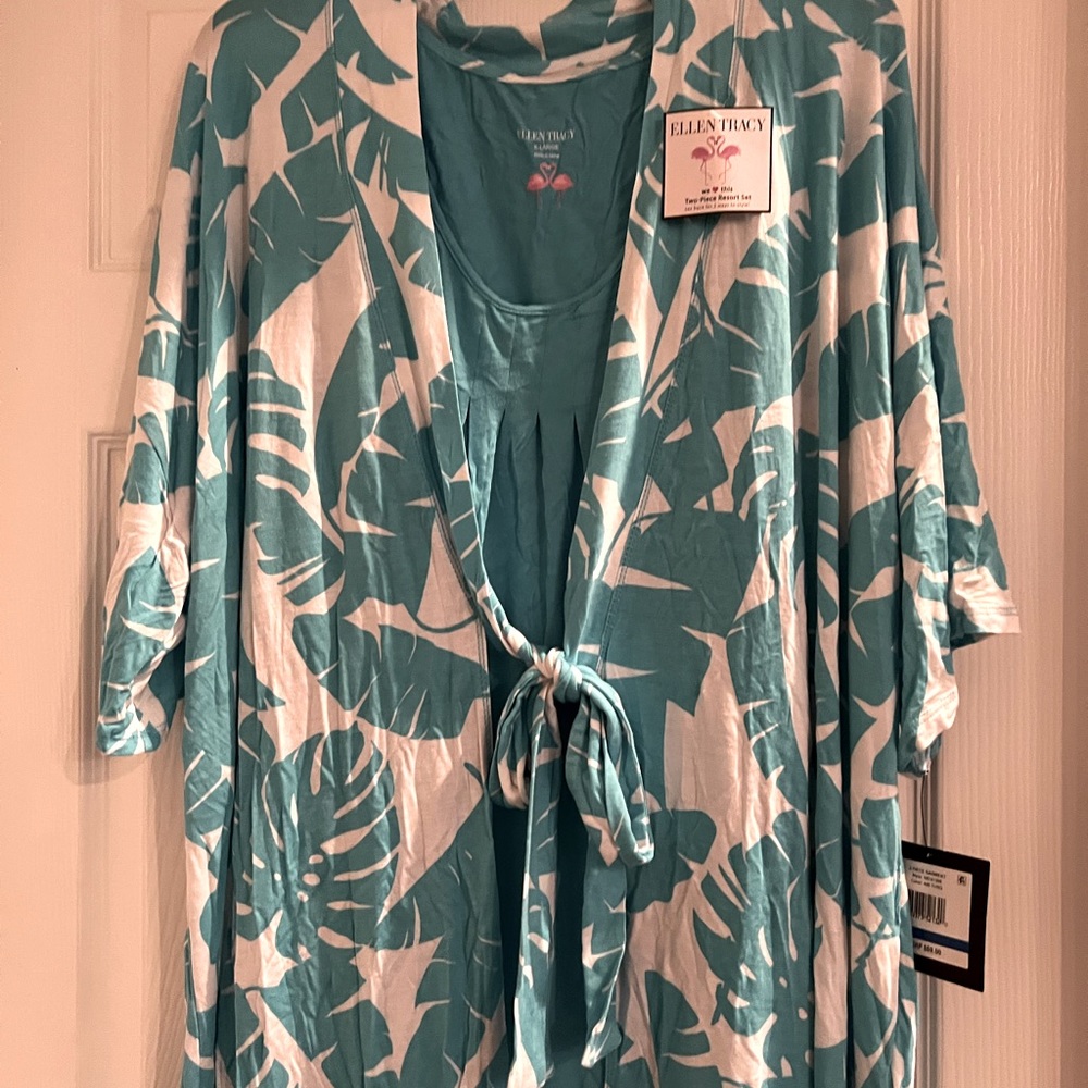 Night gown with matching robe.